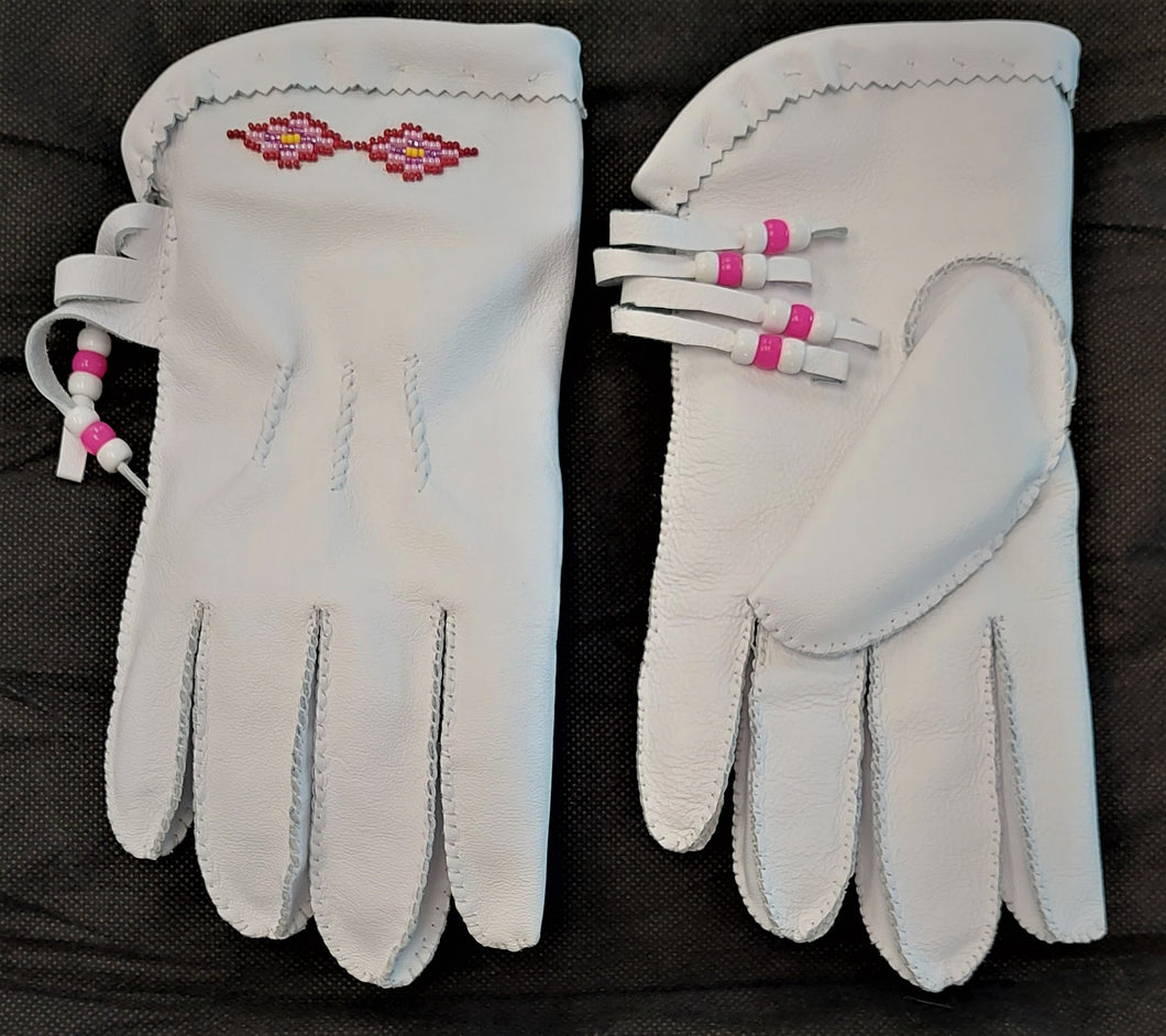 Women's white leather handmade gloves