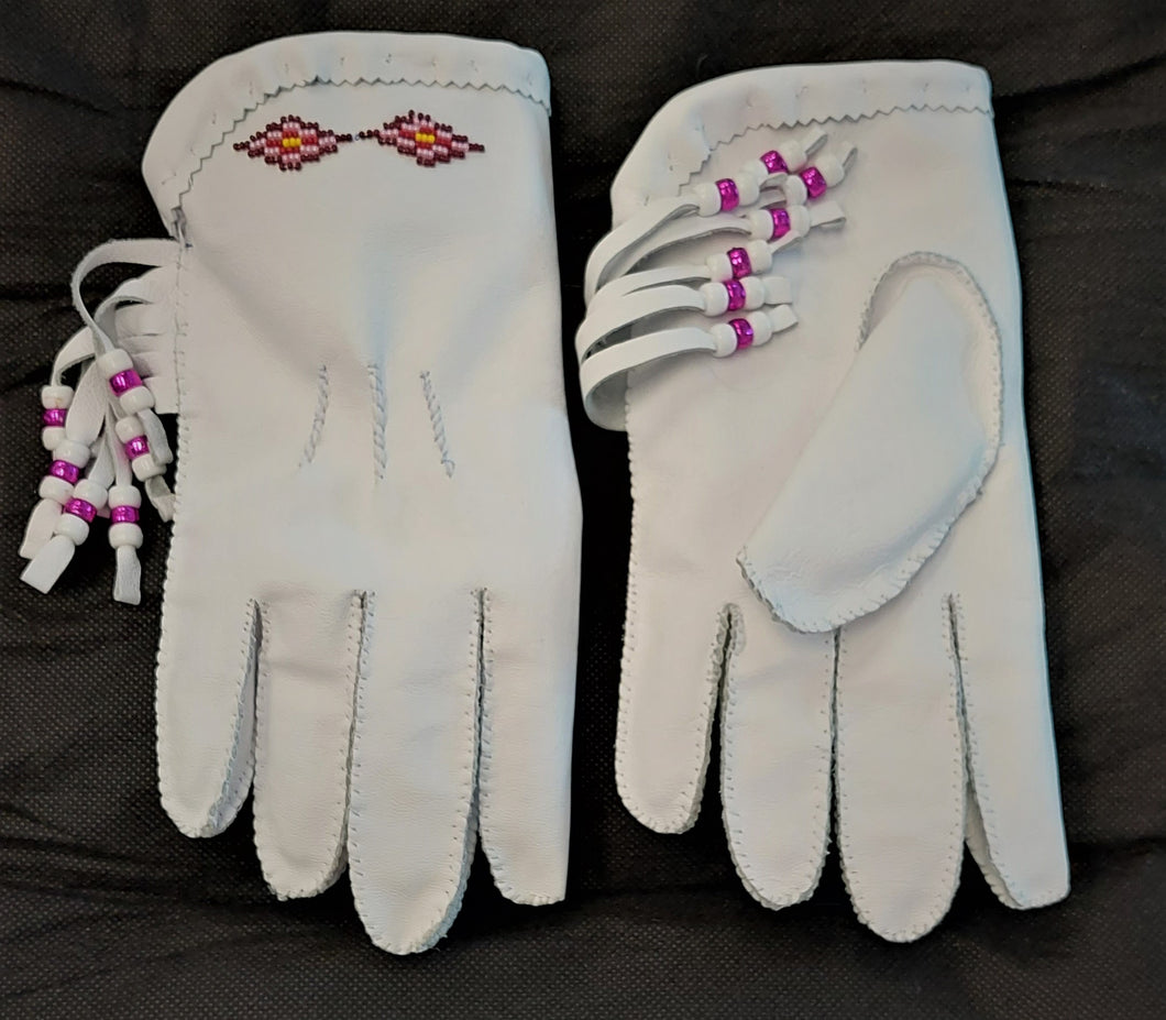 Women's white leather handmade gloves
