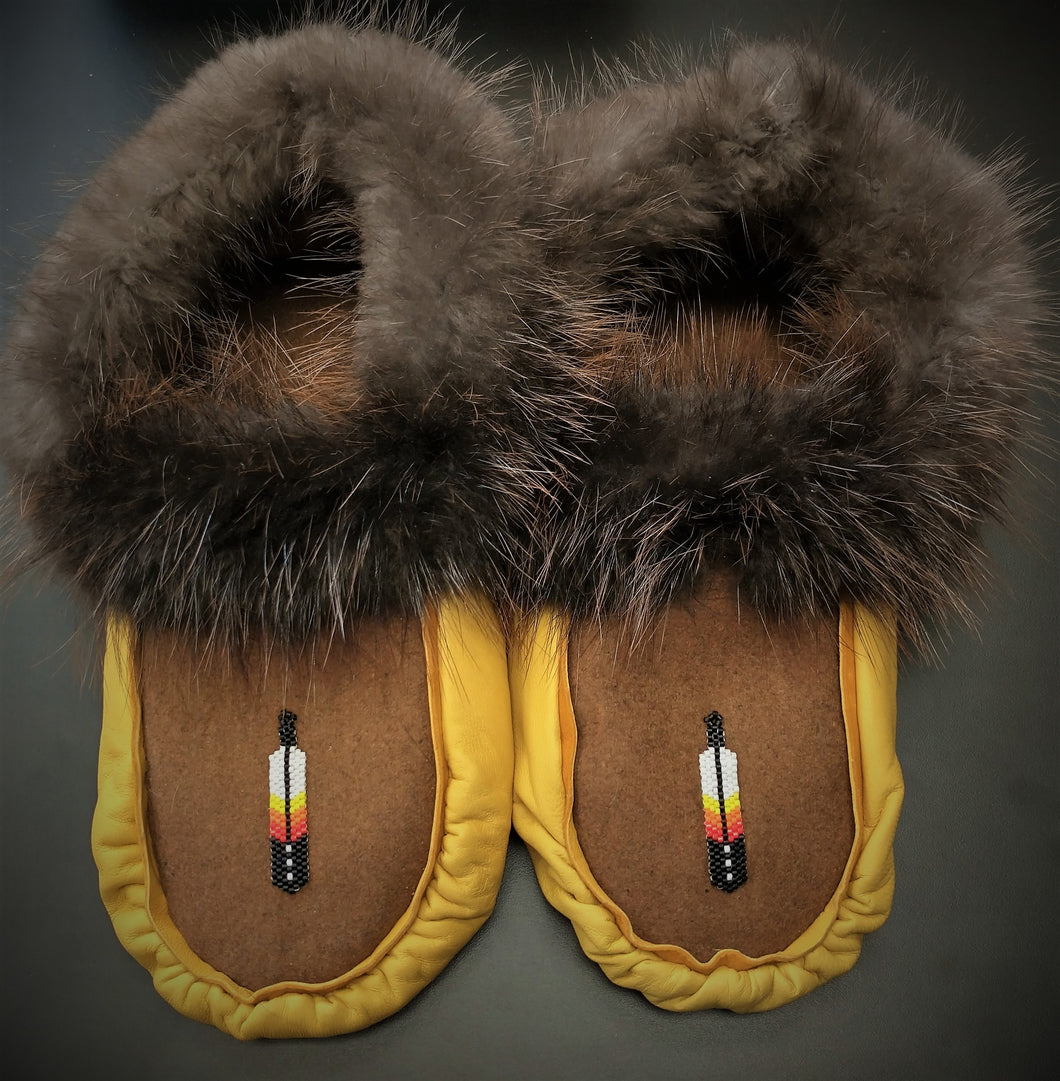 SIZE 8 MOCCASIN (BEAVER FUR) woman's size 8