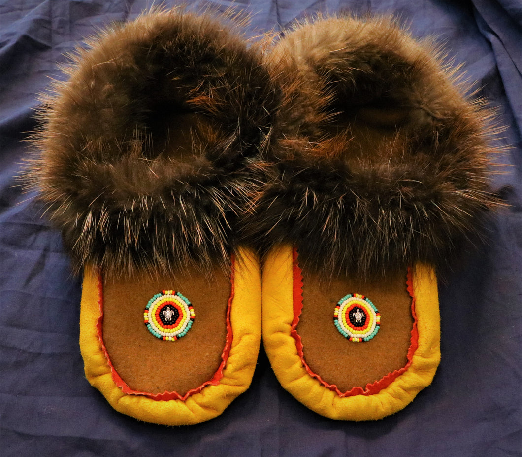 SIZE 10 MOCCASINS (BEAVER FUR)